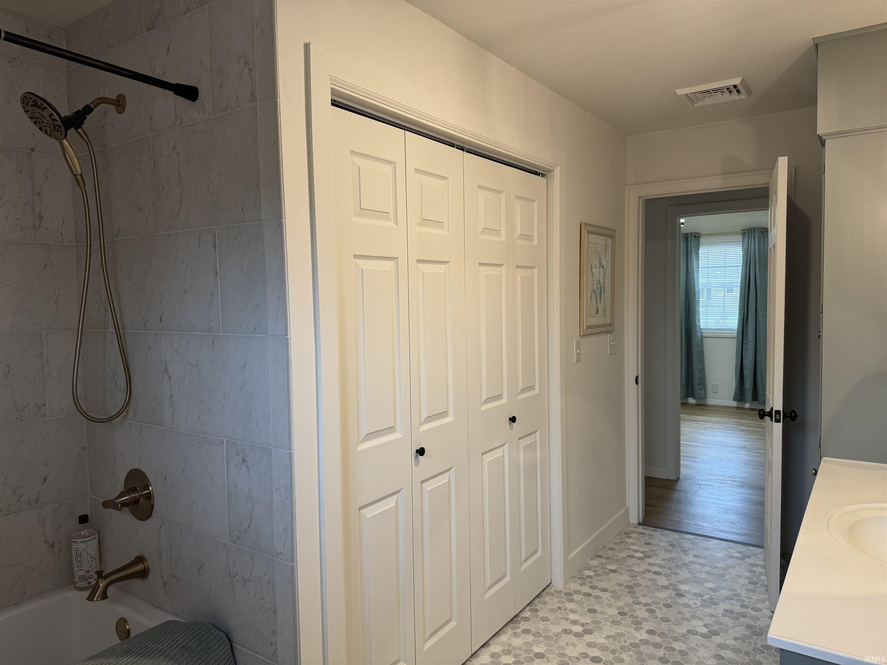 4905 North Everett Road Muncie, IN 47304 - Photo 13 of 23 Gallery Image 13