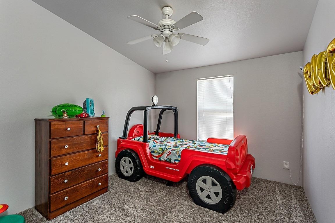 6424 Truax Road Central Point, OR 97502 - Photo 10 of 32 Car not included.