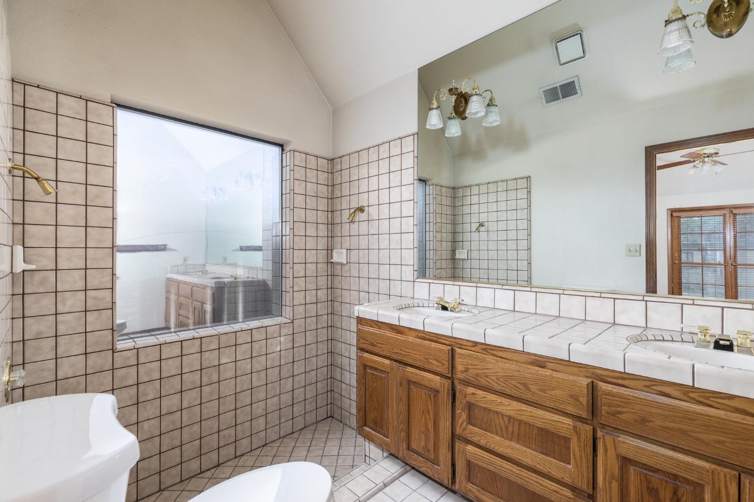 2038 Rall Avenue Clovis, CA 93611 - Photo 16 of 37 Gallery Image 16