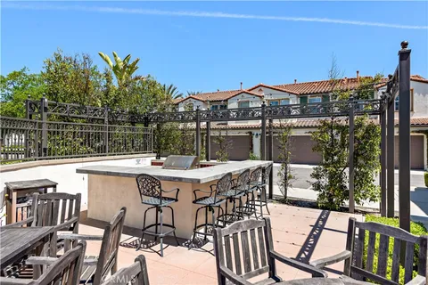 $960,000 | 2 Agrios Street, Rancho Mission Viejo, CA 92694