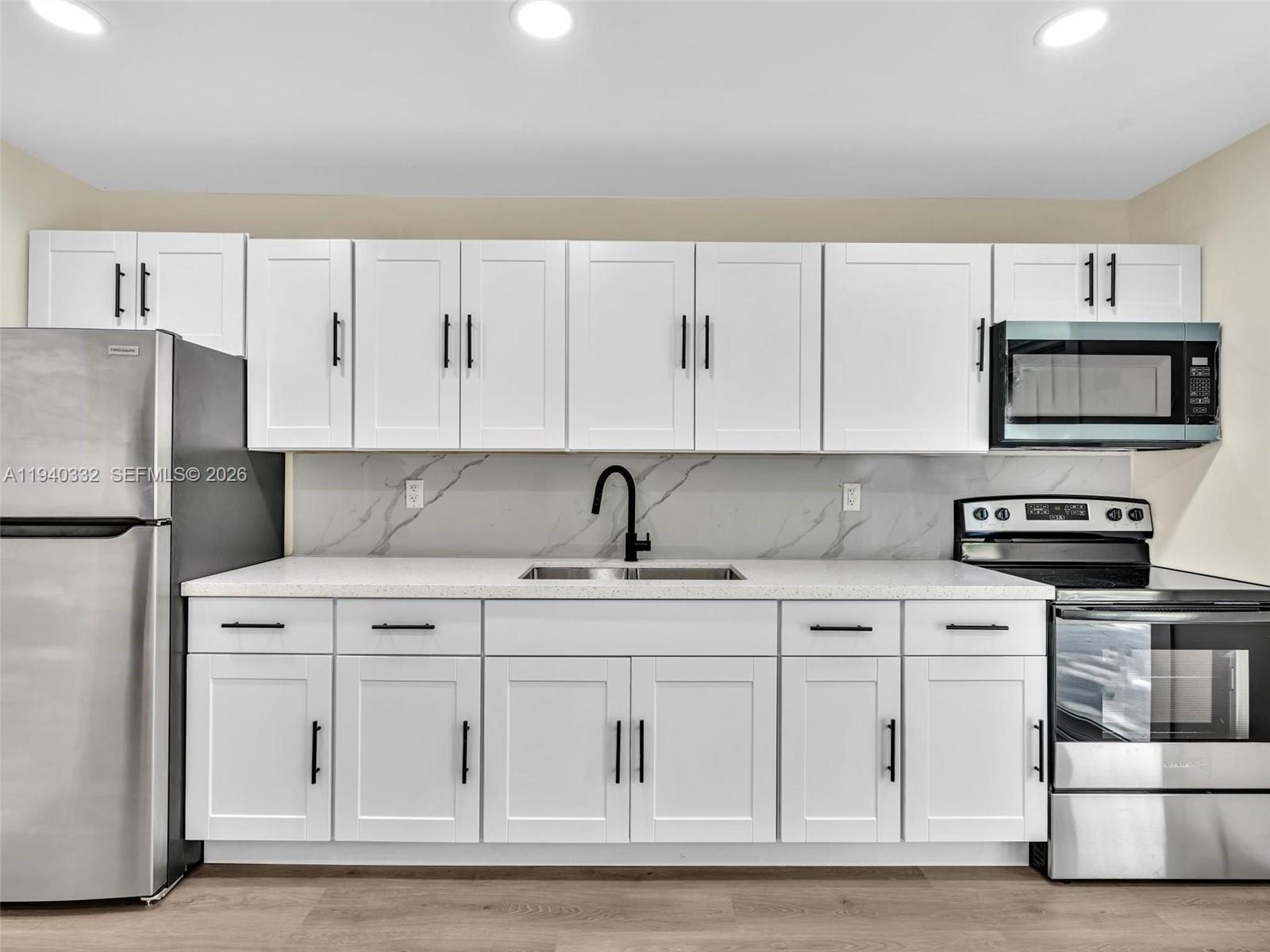 5710 Raleigh Street Hollywood, FL 33021 - Photo 7 of 34