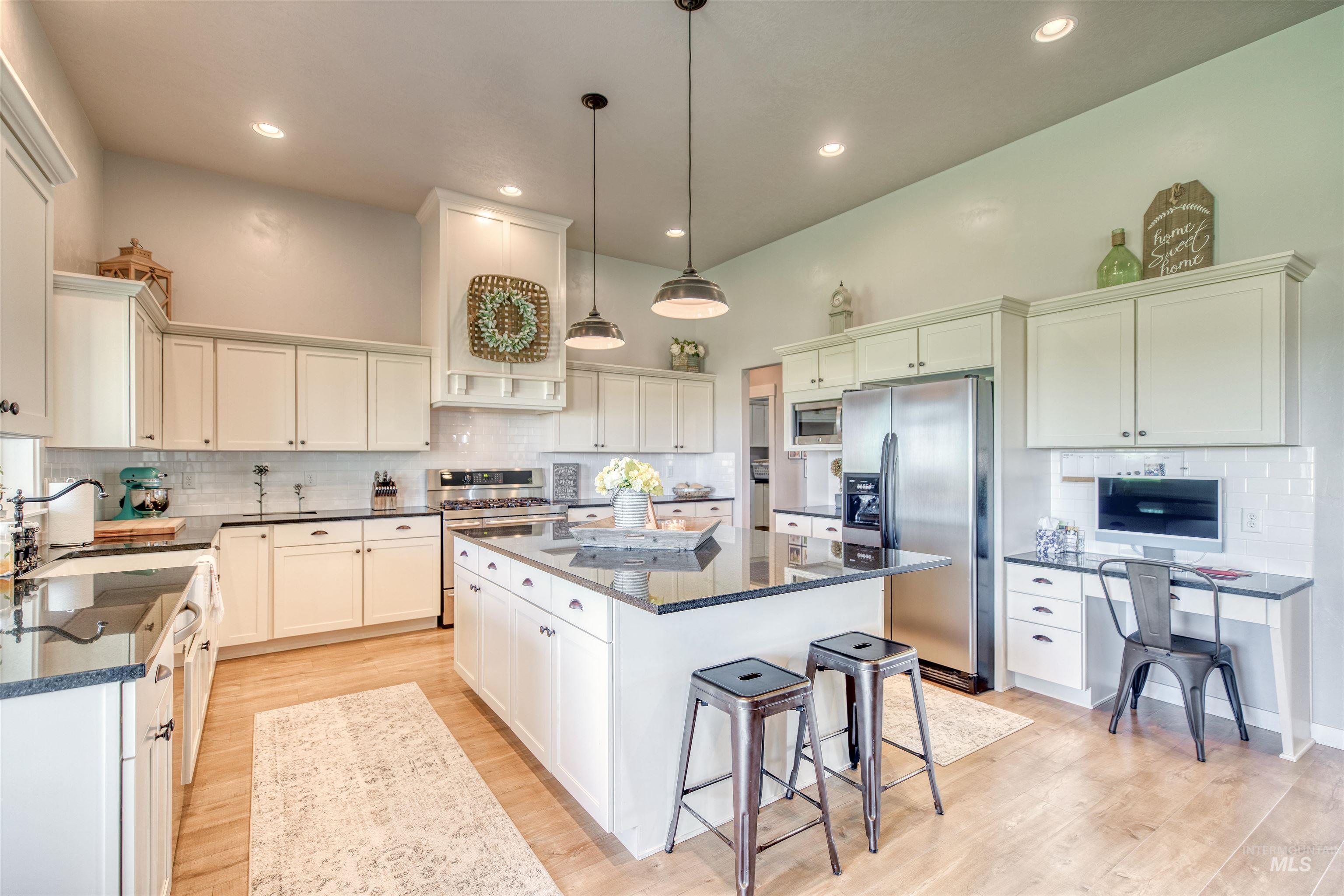 27652 Hop Road Caldwell, ID 83607 - Photo 4 of 50