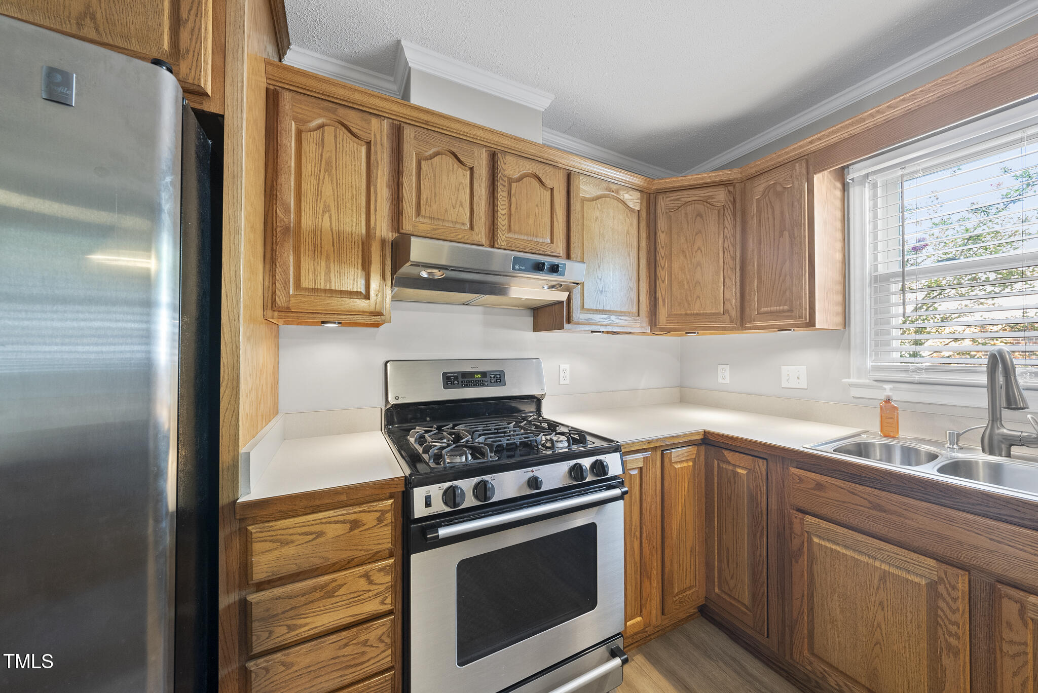 4500 Castlebar Drive Raleigh, NC 27604 - Photo 17 of 36 Kitchen