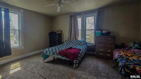 $129,900 | 1330 North 6th Street, Quincy, IL 62301