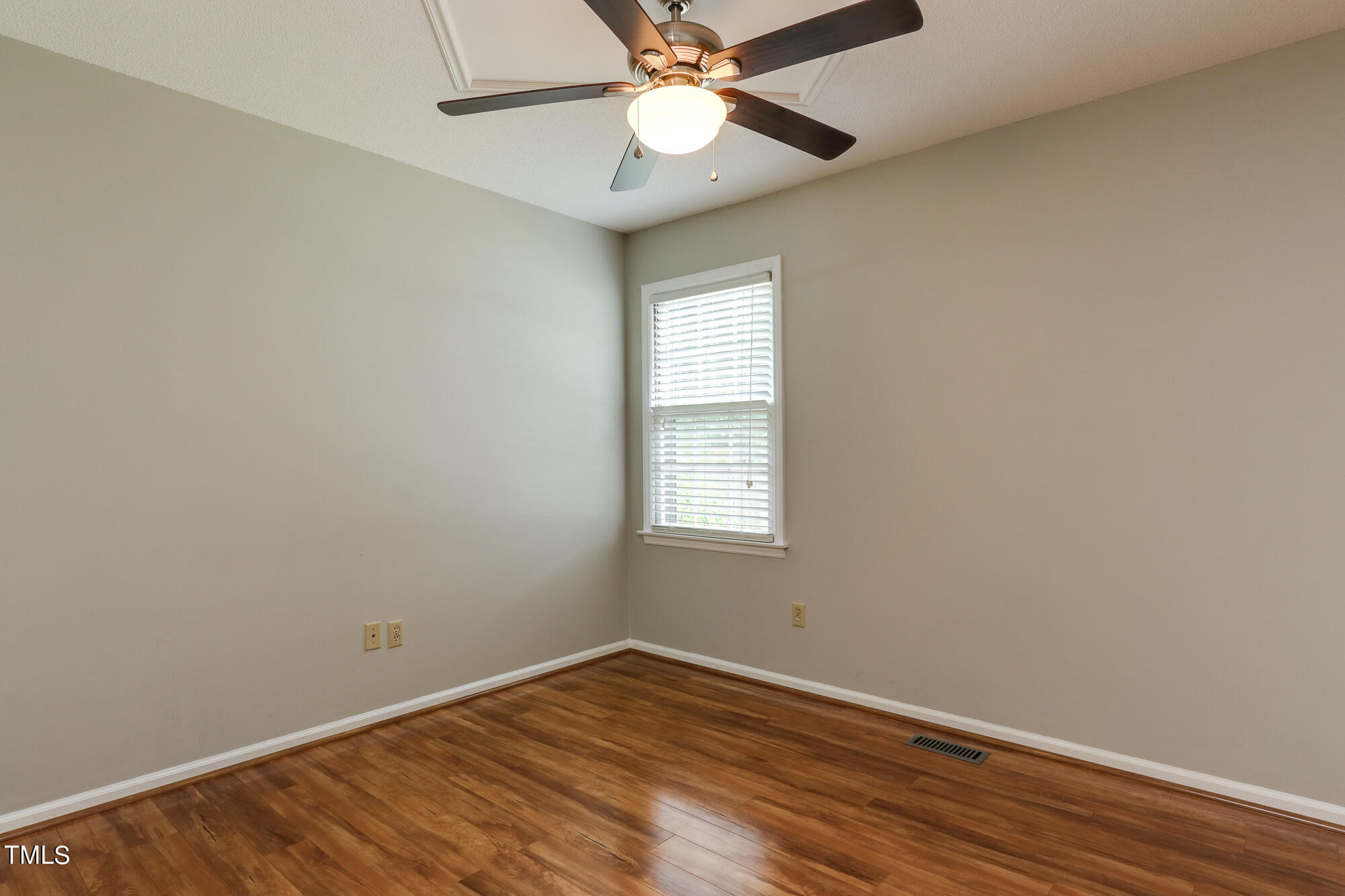 5413 Knollwood Road Raleigh, NC 27609 - Photo 23 of 30 Knollwood-24