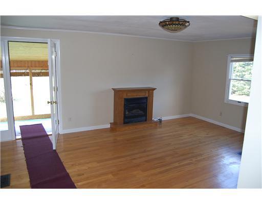 178 Lambert Road Brewer, ME 04412 - Photo 10 of 16 Living Room.