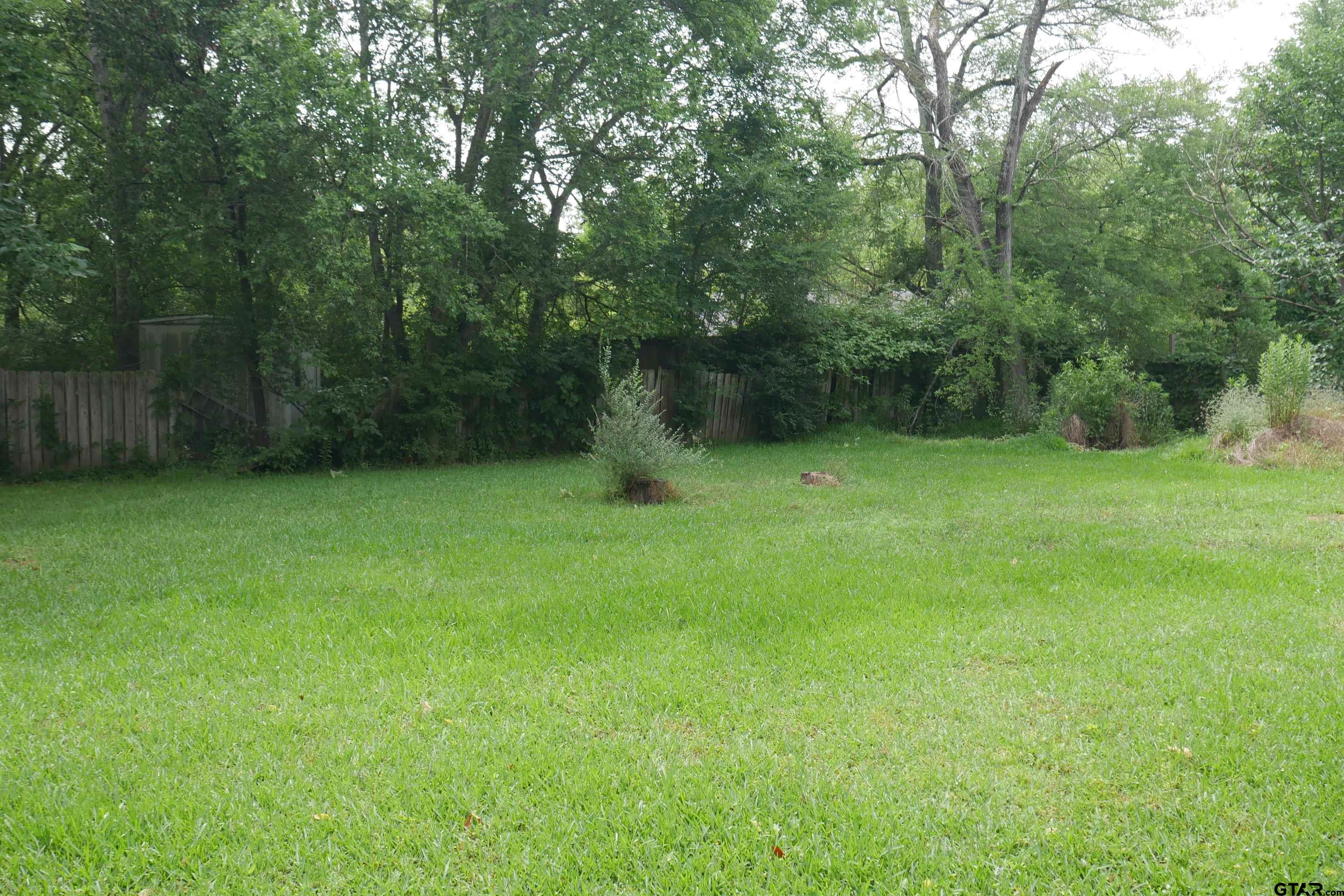 7239 Greenbriar Road Tyler, TX 75704 - Photo 10 of 24