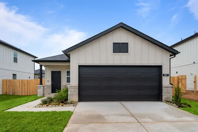 $254,990 | 817 High Mesa, Montgomery, TX 77356
