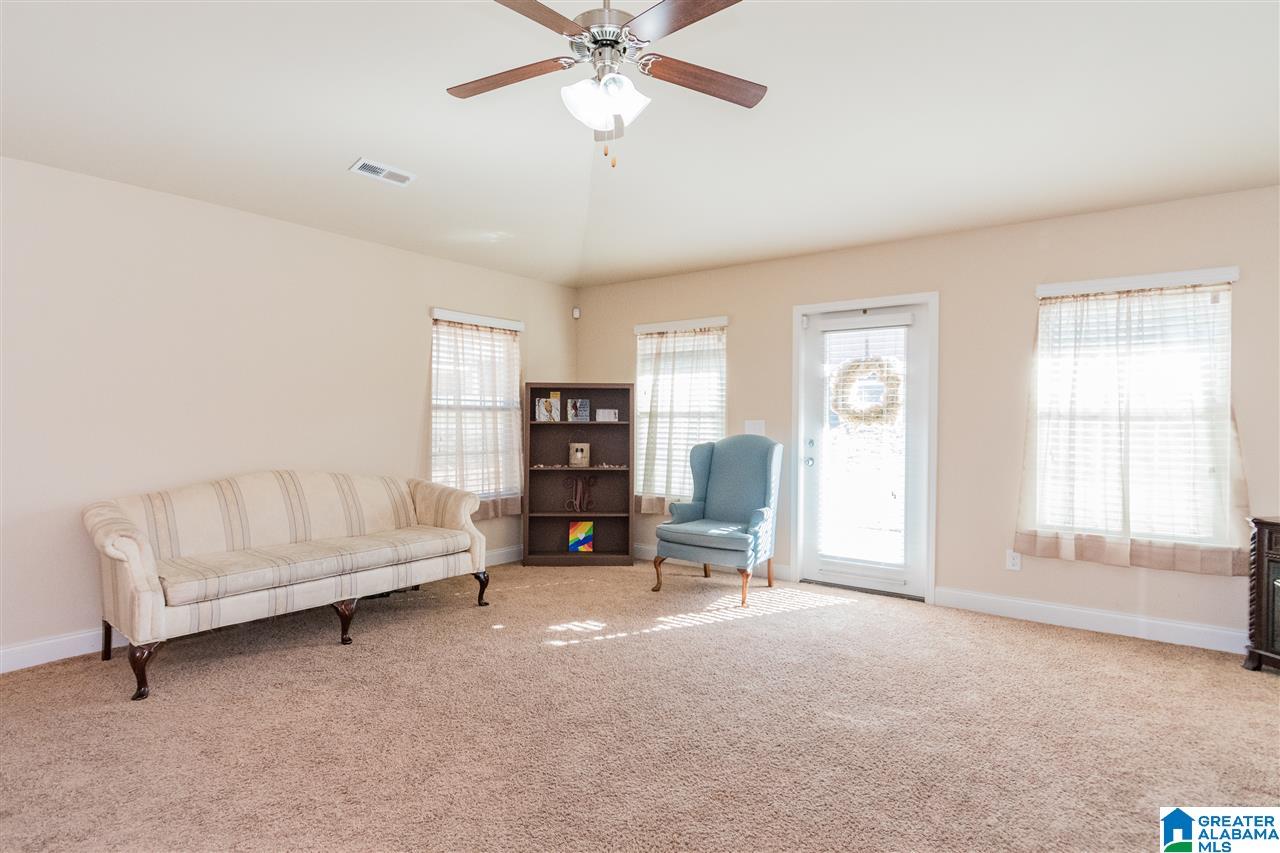 114 Grasonville Road Alabaster, AL 35007 - Photo 5 of 33