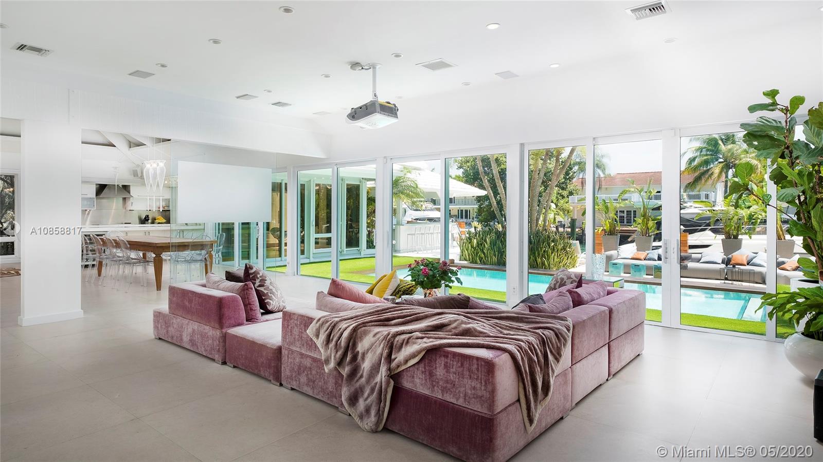 1925 Northeast 118th Road North Miami, FL 33181 - Photo 2 of 21 Gallery Image 2