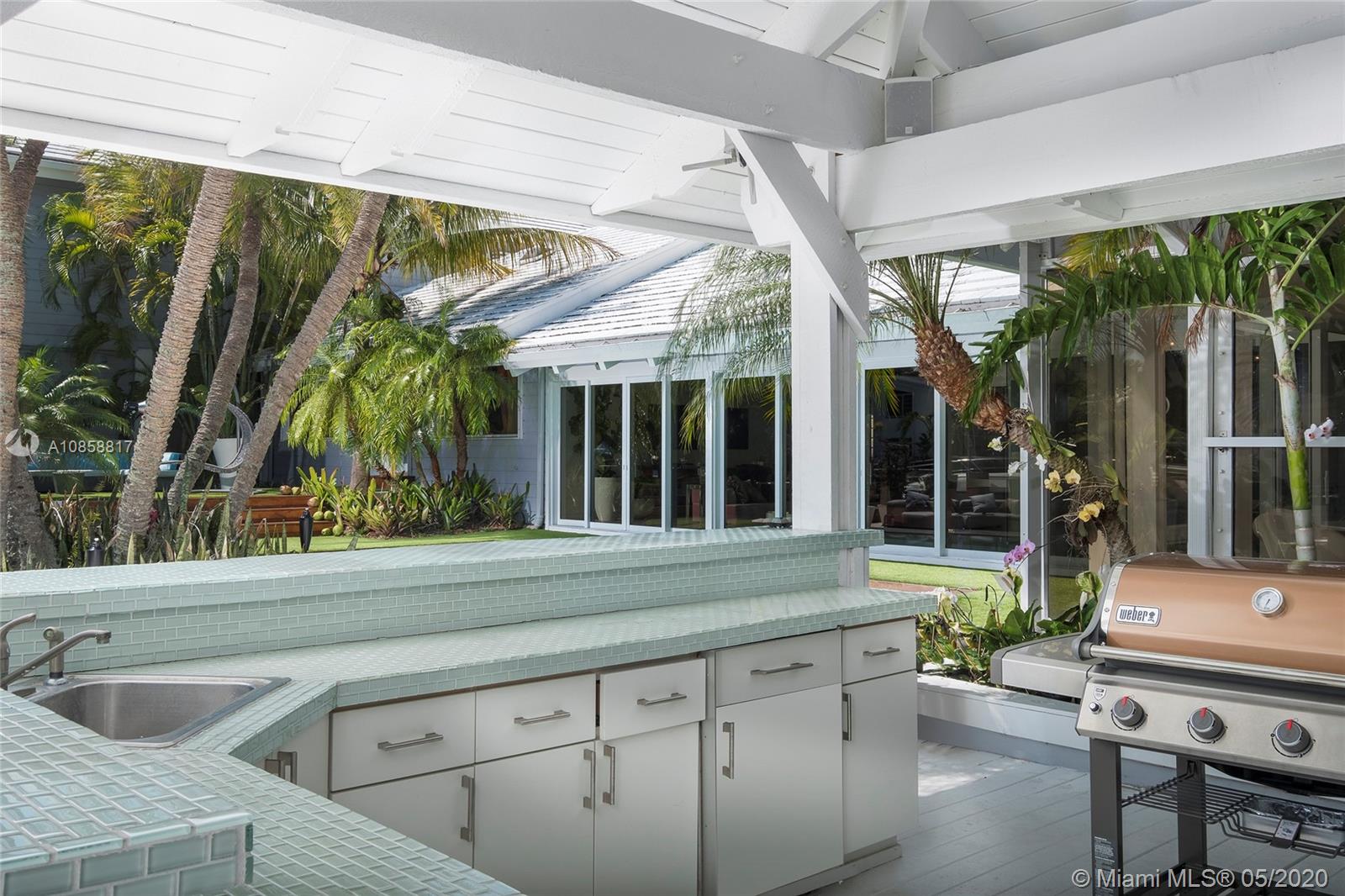 1925 Northeast 118th Road North Miami, FL 33181 - Photo 18 of 21 Gallery Image 18
