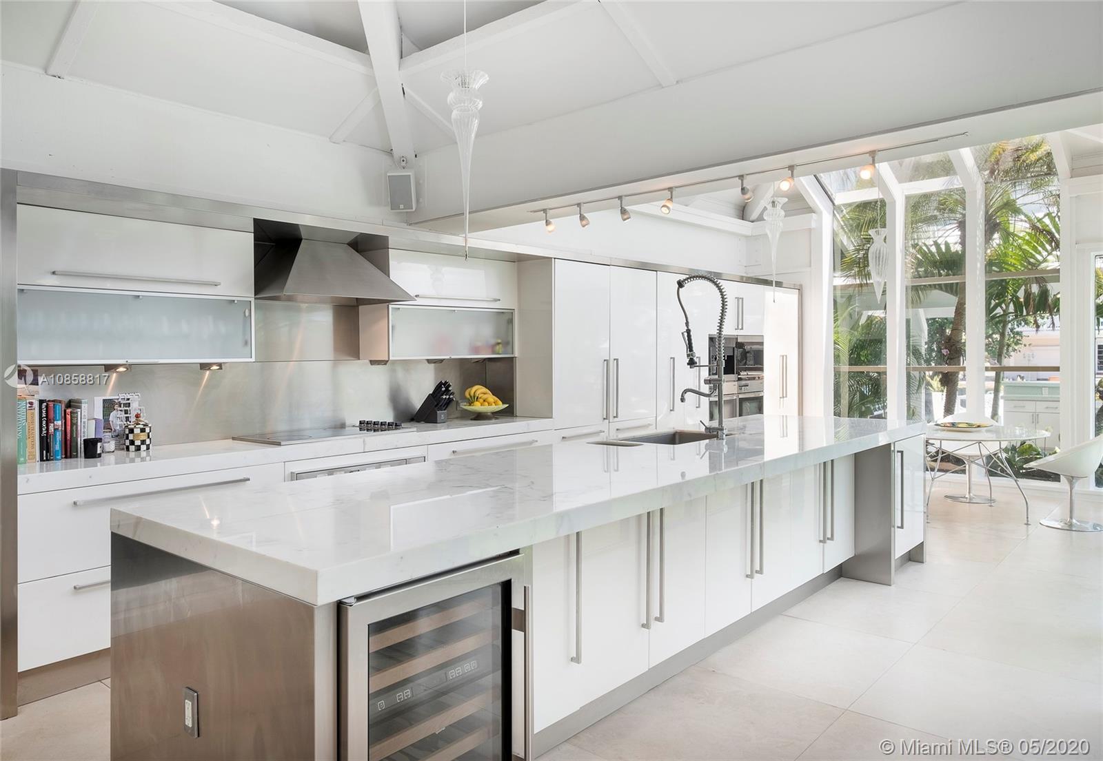 1925 Northeast 118th Road North Miami, FL 33181 - Photo 5 of 21 Gallery Image 5