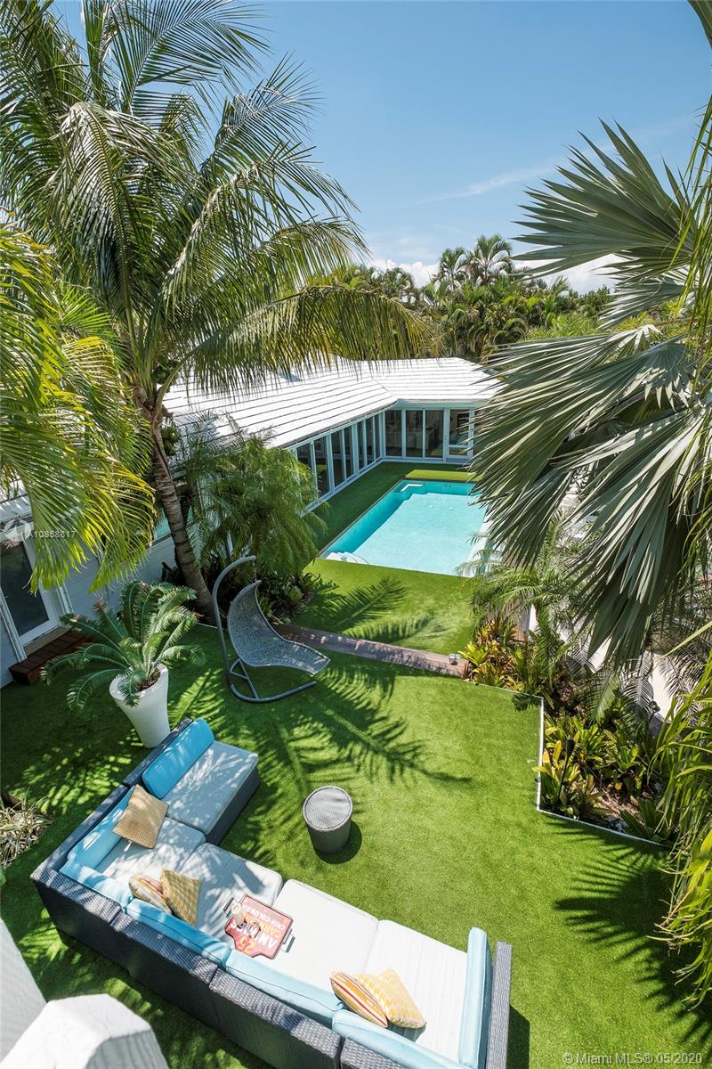 1925 Northeast 118th Road North Miami, FL 33181 - Photo 8 of 21 Gallery Image 8