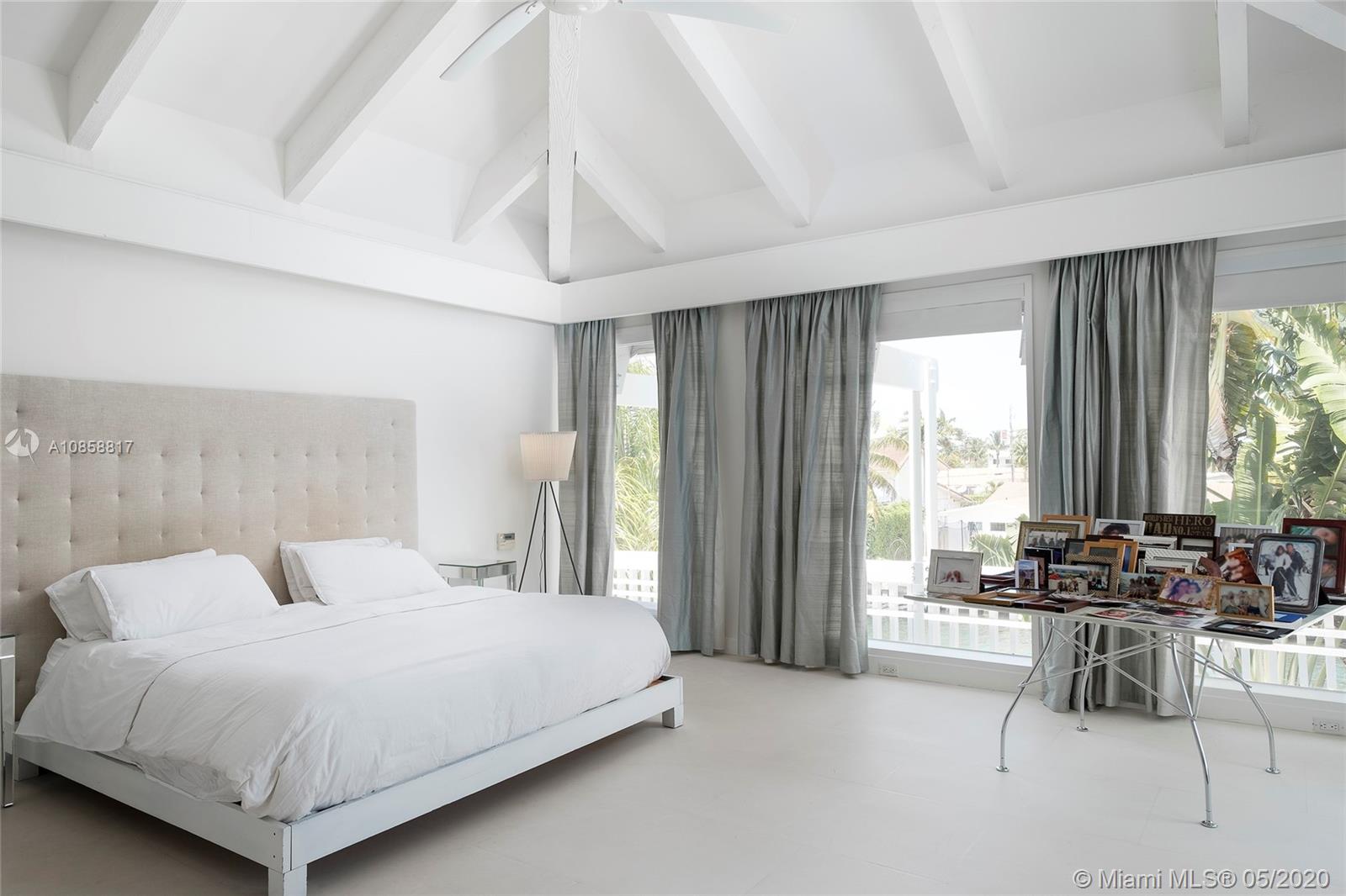 1925 Northeast 118th Road North Miami, FL 33181 - Photo 10 of 21 Gallery Image 10