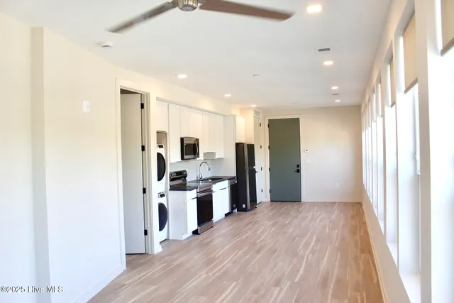 $1,550 | 1124 Castle Street, Unit 201, Wilmington, NC 28401