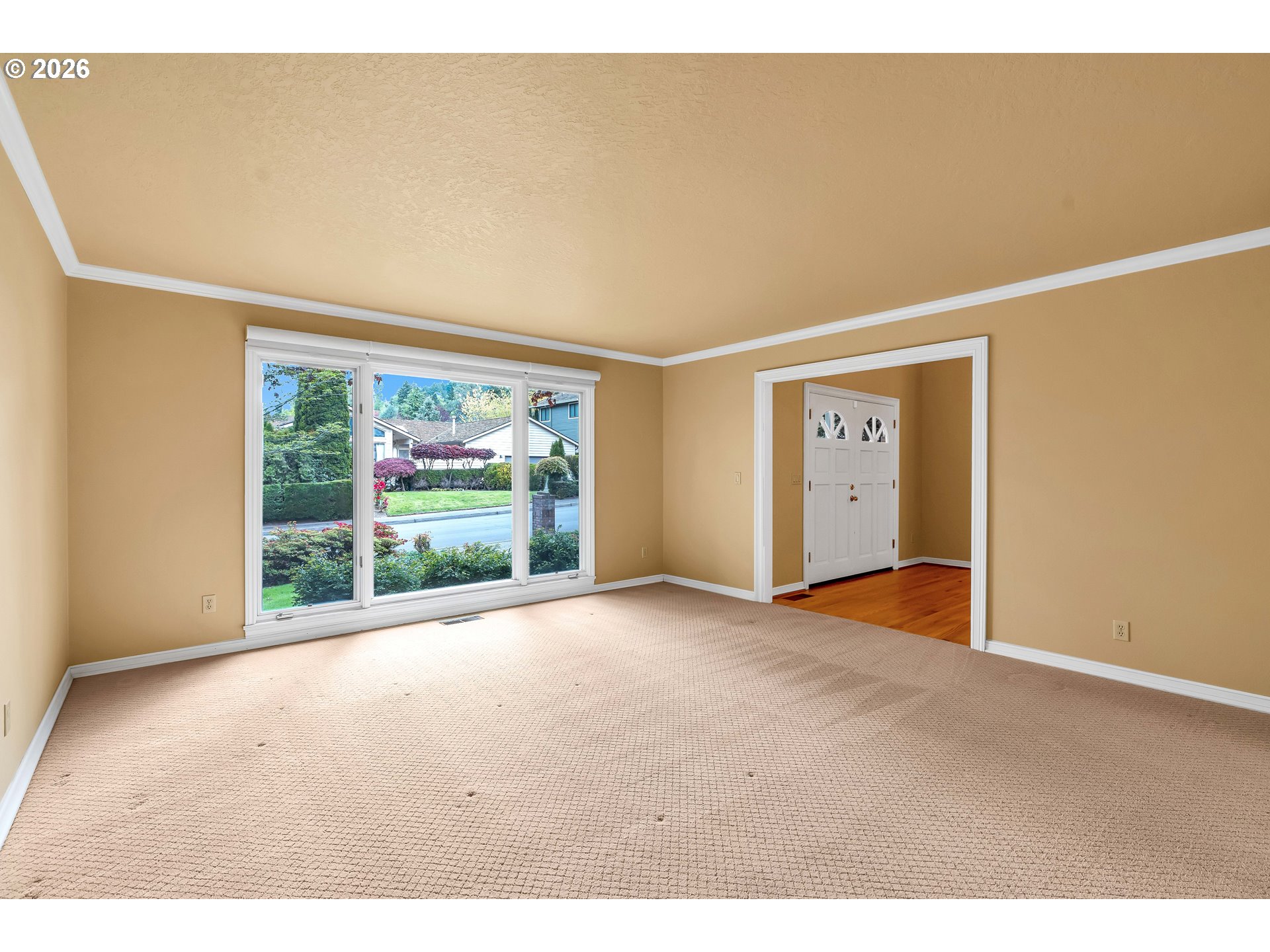 7061 Southwest Windemere Loop Portland, OR 97225 - Photo 8 of 46 Gallery Image 8