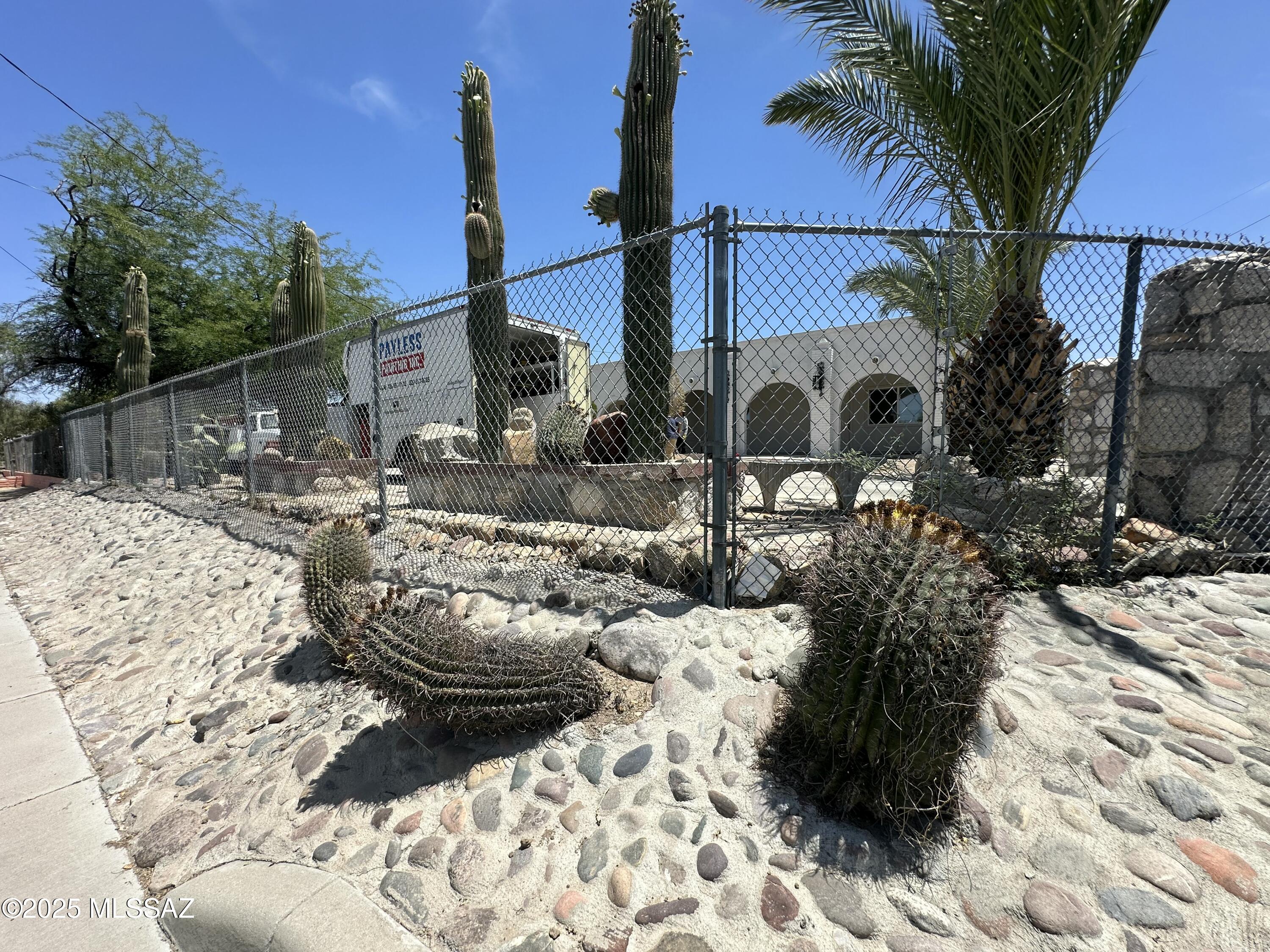 645 East Mabel Street Tucson, AZ 85705 - Photo 1 of 22 a view of outdoor space with patio