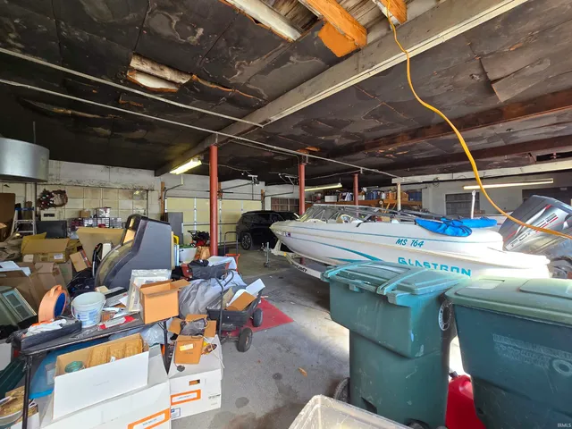 $150,000 | 1100 South Macedonia Avenue, Muncie, IN 47302