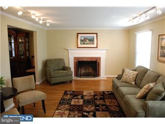 205 Red Stone Ridge Cherry Hill, NJ 08034 - Photo 3 of 12