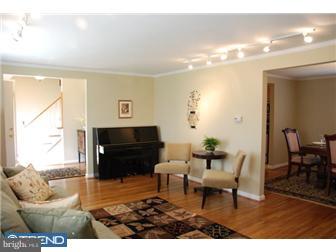 205 Red Stone Ridge Cherry Hill, NJ 08034 - Photo 4 of 12