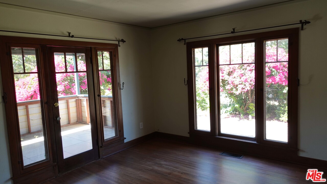 1578 Ridge Street Redlands, CA 92373 - Photo 4 of 15