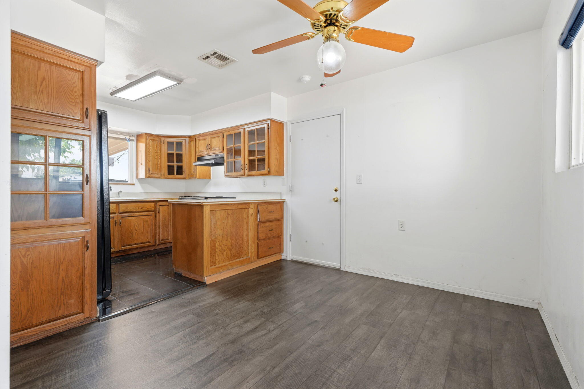 15358 Cedar Road Porterville, CA 93257 - Photo 13 of 30 13-15358_Cedar_Rd_012