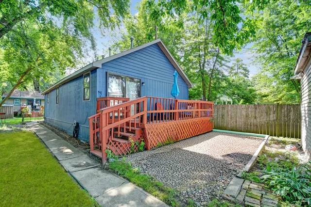 $549,873 | 50 North Lake Avenue, Fox Lake, IL 60020