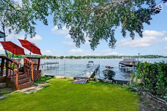 $549,873 | 50 North Lake Avenue, Fox Lake, IL 60020