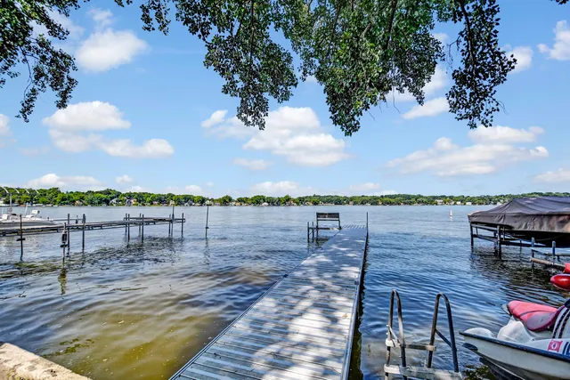 $549,873 | 50 North Lake Avenue, Fox Lake, IL 60020