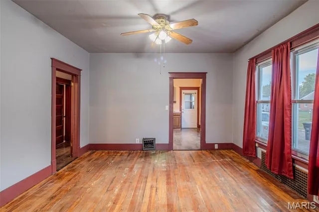 $99,900 | 124 West Prairie Street, Staunton, IL 62088