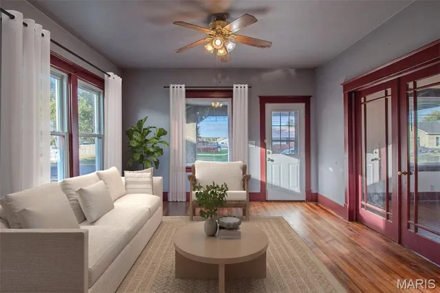 $99,900 | 124 West Prairie Street, Staunton, IL 62088