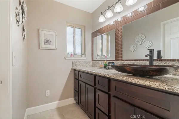 $499,999 | 28966 Shadow Creek Lane, Highland, CA 92346