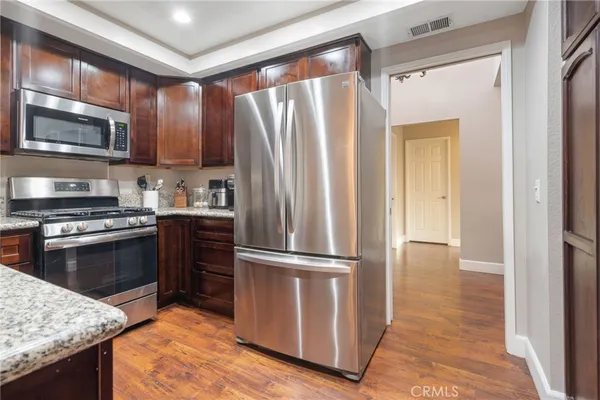 $499,999 | 28966 Shadow Creek Lane, Highland, CA 92346