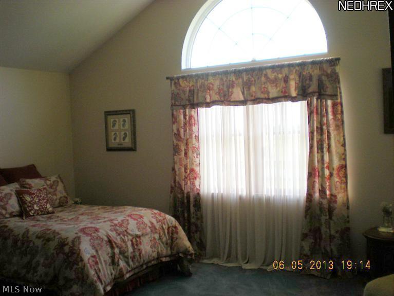 14318 Kneisel Road Vermilion, OH 44089 - Photo 5 of 23 Gallery Image 5