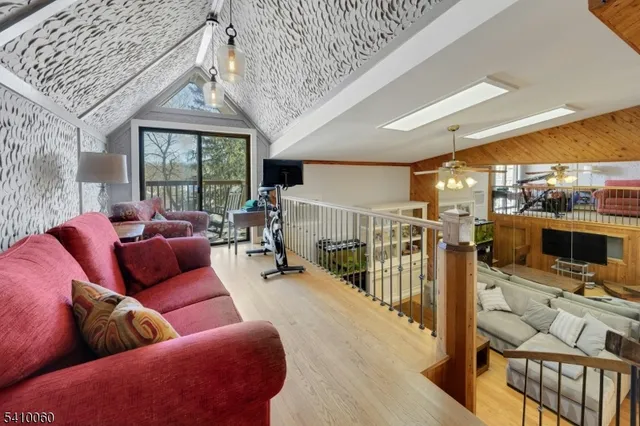 $6,950 | 142 North Passaic Avenue, Chatham, NJ 07928