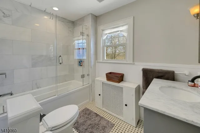 $6,950 | 142 North Passaic Avenue, Chatham, NJ 07928