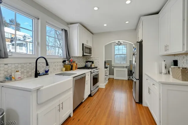 $6,950 | 142 North Passaic Avenue, Chatham, NJ 07928