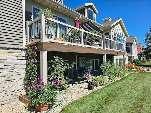 $679,900 | 440 Grandview Drive, Waunakee, WI 53597