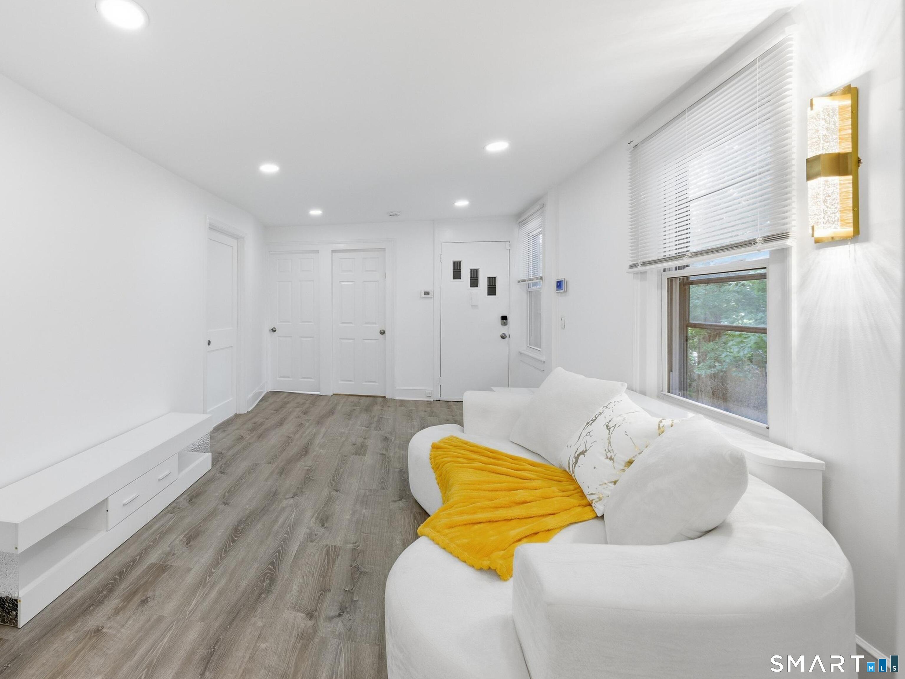 115 Wilton Road, Unit 2 Westport, CT 06880 - Photo 4 of 12 Gallery Image 4