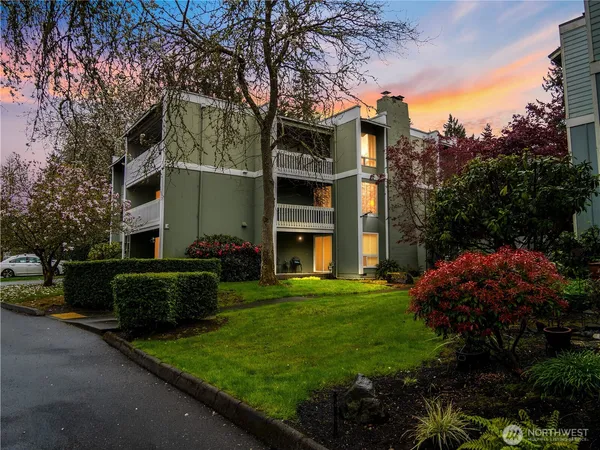 $260,000 | 7425 Ruby Drive Southwest, Unit E1, Lakewood, WA 98498