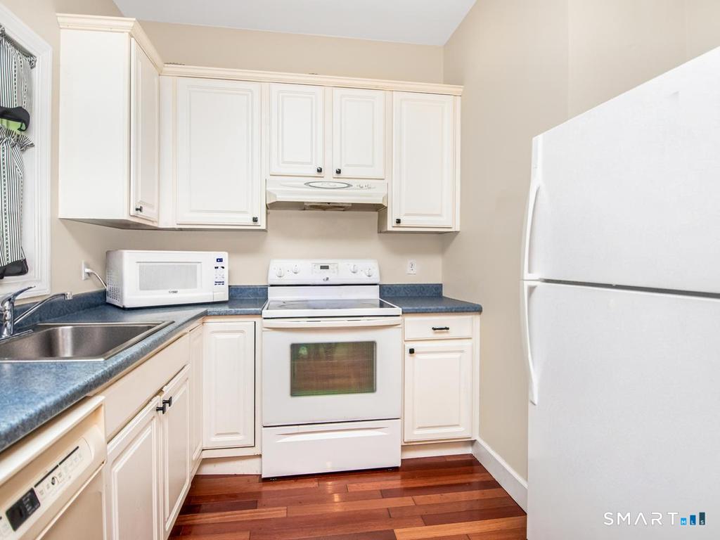 957 Roxbury Road Southbury, CT 06488 - Photo 25 of 39 Gallery Image 25