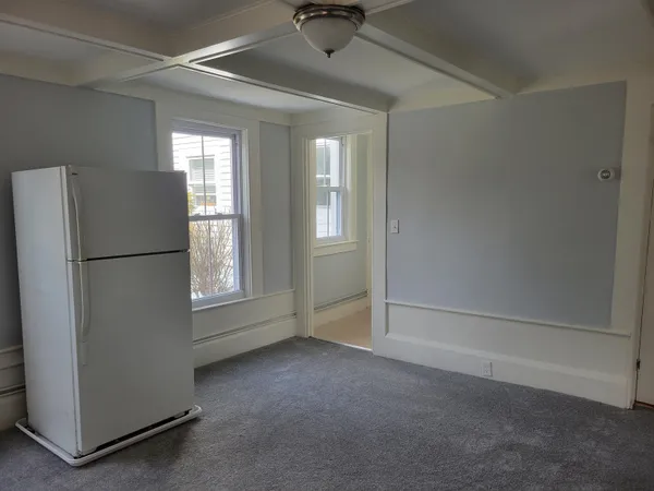 $2,000 | 106 Emerson Avenue, Unit C, Hampstead, NH 03841