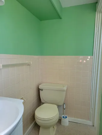 $2,000 | 106 Emerson Avenue, Unit C, Hampstead, NH 03841