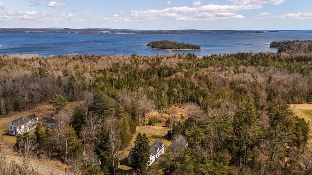 $798,000 | 1159 Main Road, Islesboro, ME 04848