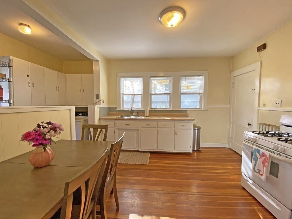 26 Playstead Road Newton, MA 02458 - Photo 11 of 34 Gallery Image 11