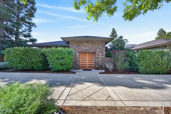 $2,850,000 | 44194 Lakeview Drive, El Macero, CA 95618