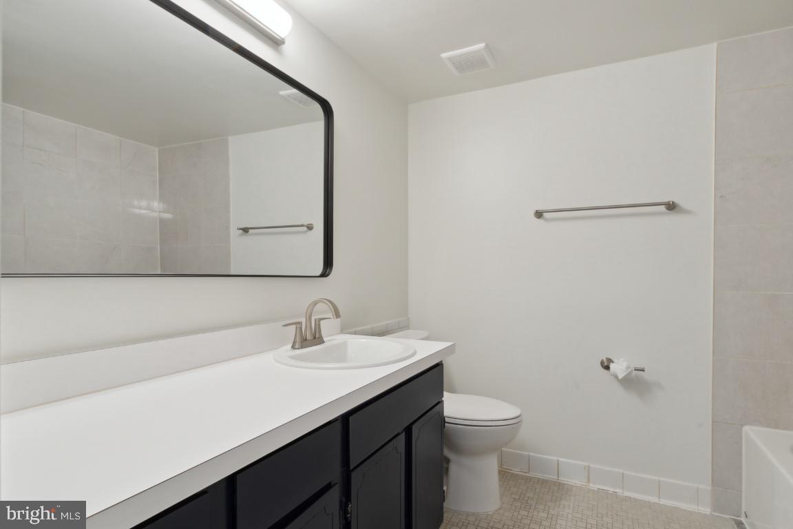 5900 Kingsford Road, Unit 426 Springfield, VA 22152 - Photo 11 of 18