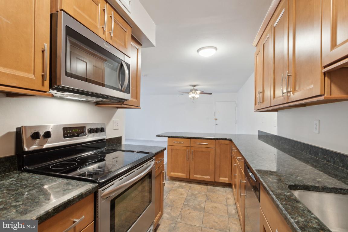 5900 Kingsford Road, Unit 426 Springfield, VA 22152 - Photo 4 of 18