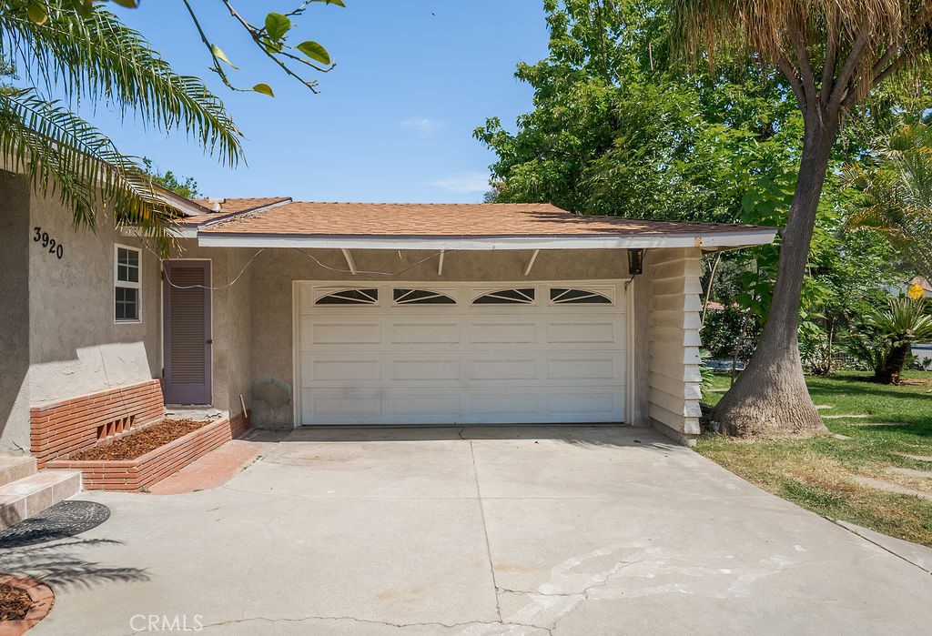 3920 Melody Lane Riverside, CA 92504 - Photo 3 of 39