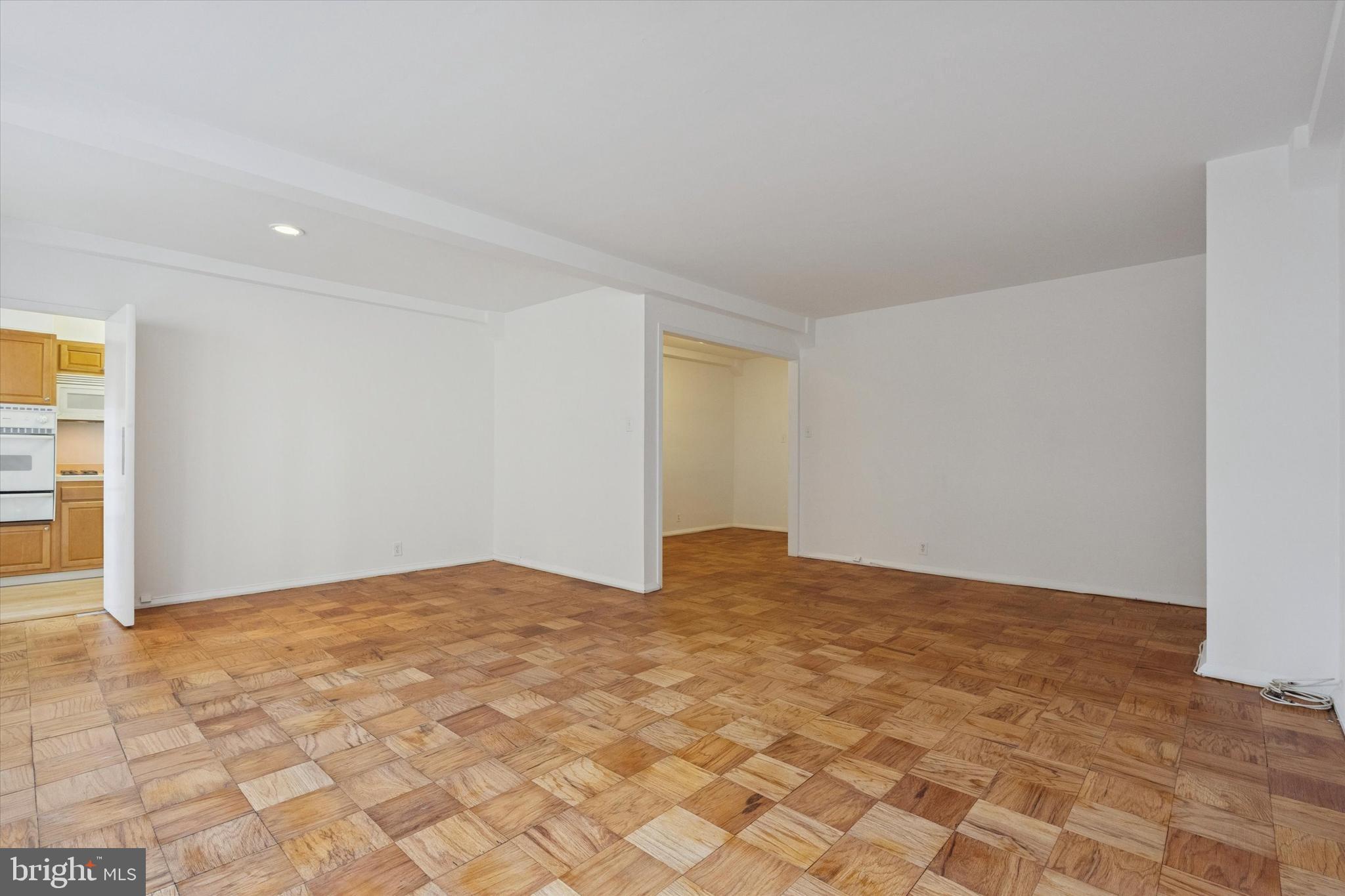 220 West Rittenhouse Square, Unit 6F Philadelphia, PA 19103 - Photo 11 of 26 a view of an empty room and window